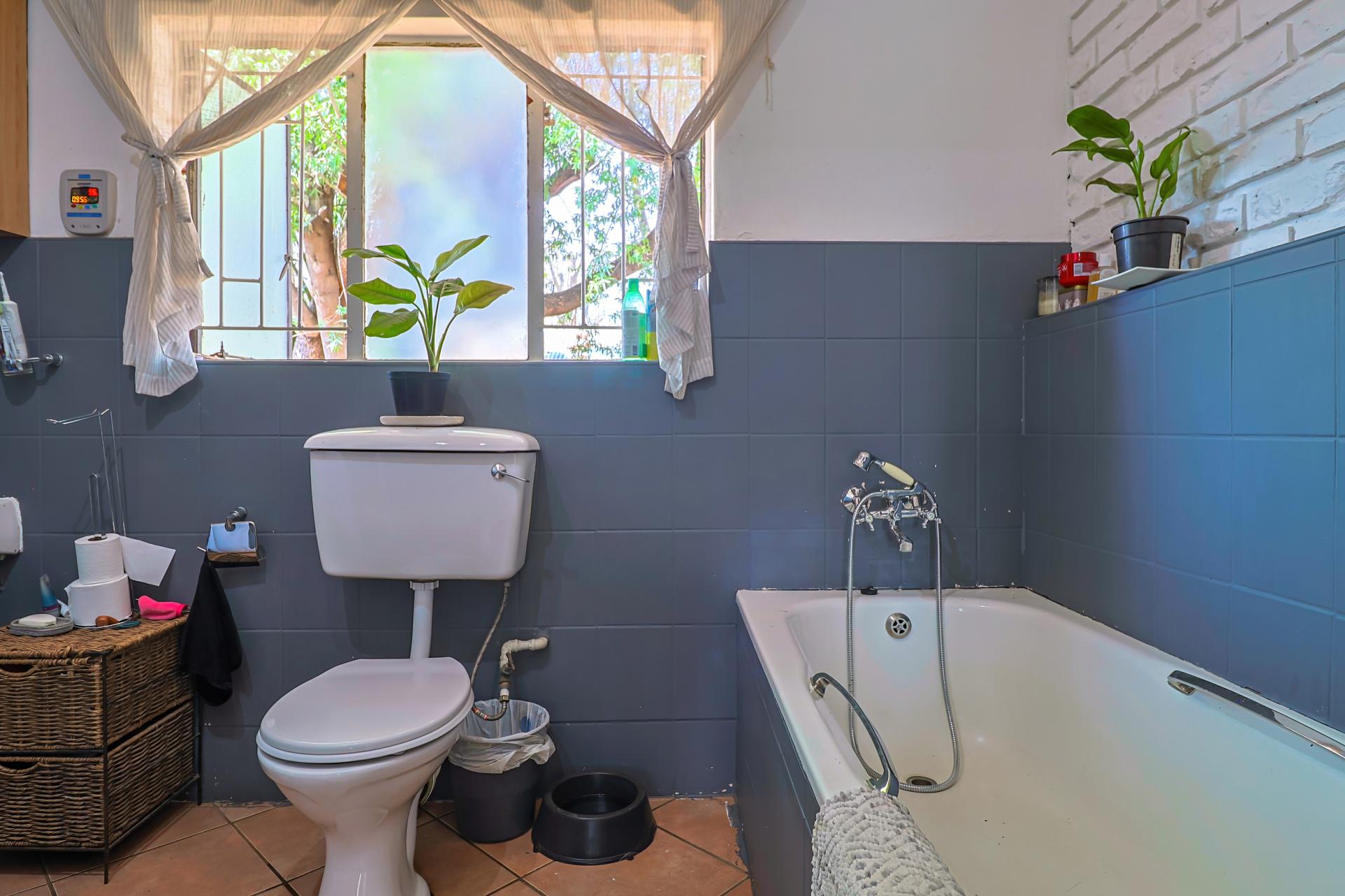  of property in Pierre van Ryneveld