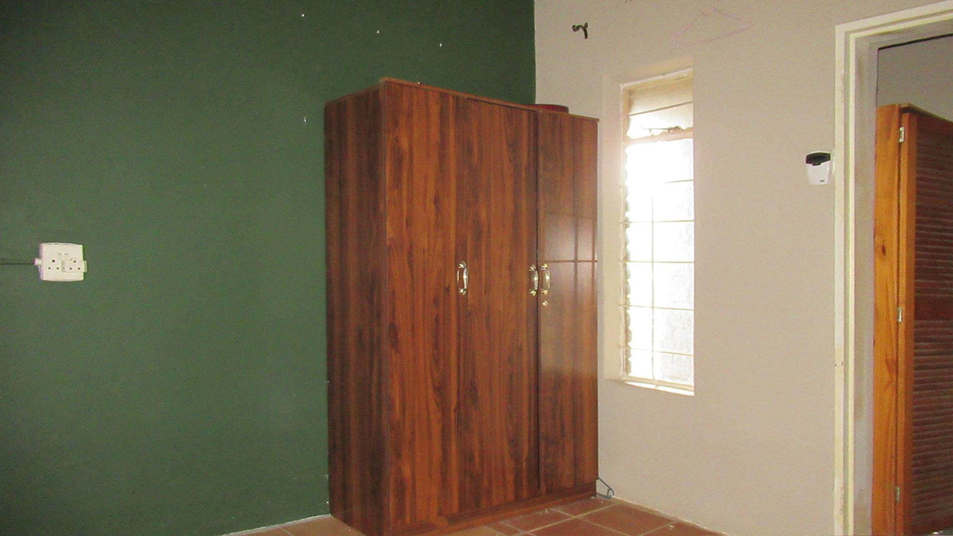 Spaces - 26 square meters of property in Silverfields