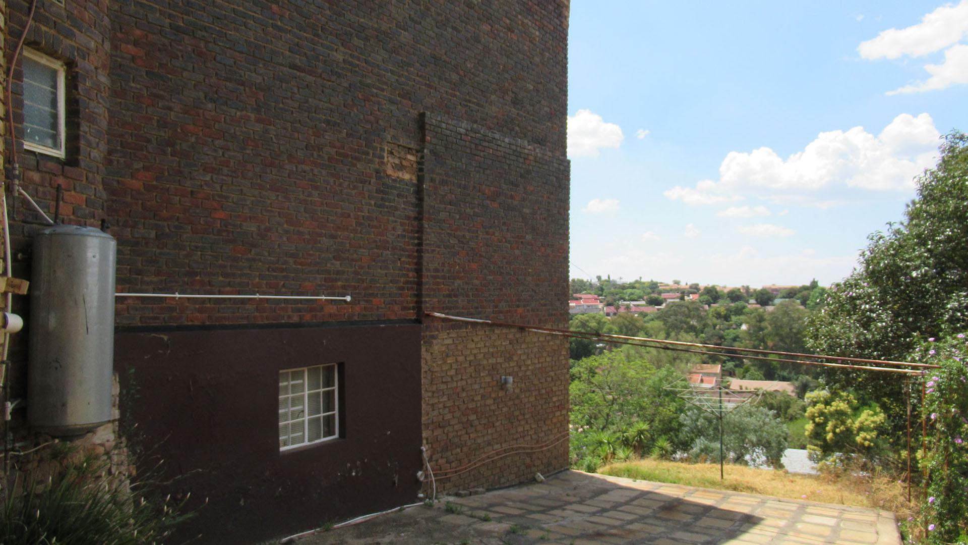 Backyard of property in Silverfields