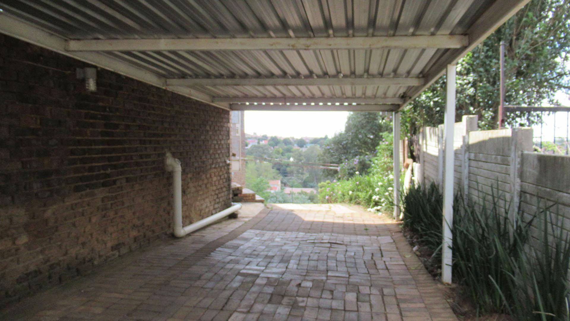 Spaces - 26 square meters of property in Silverfields