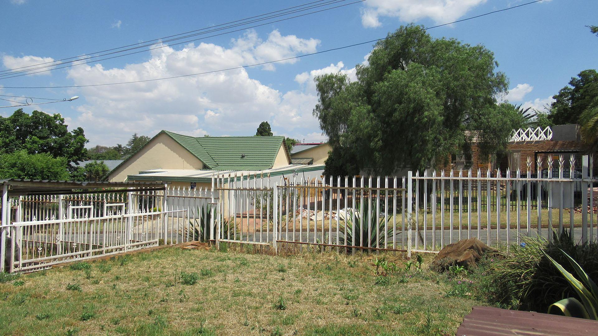 Front View of property in Silverfields