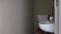 Bathroom 3+ - 4 square meters of property in Silverfields