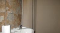 Bathroom 3+ - 4 square meters of property in Silverfields