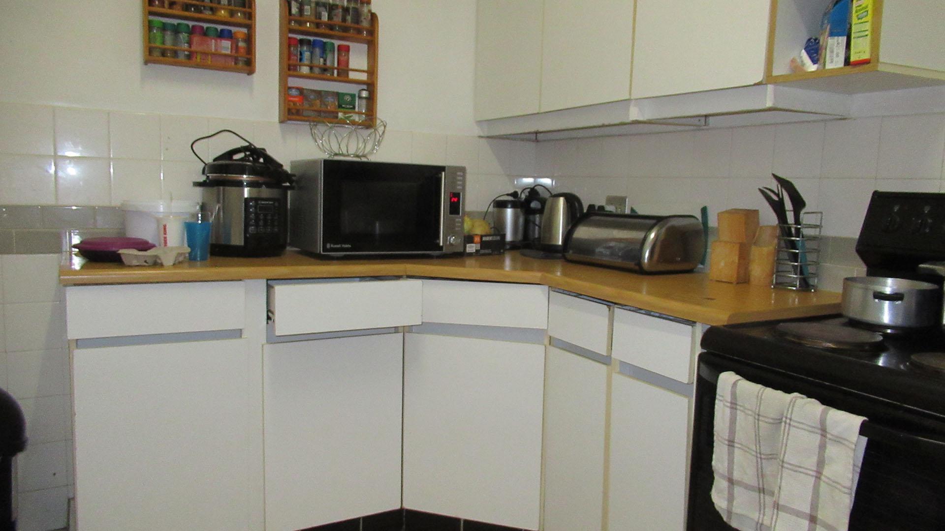 Kitchen - 10 square meters of property in Highlands North