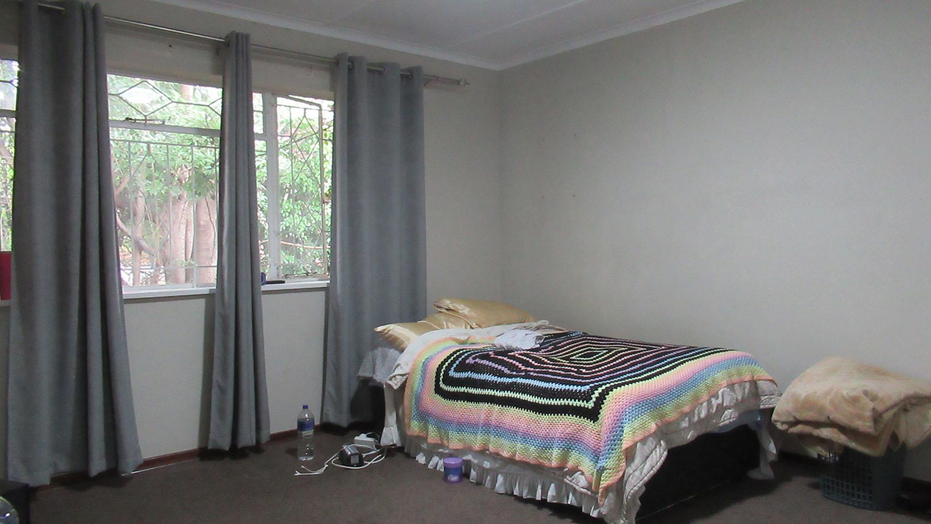 Bed Room 2 - 16 square meters of property in Highlands North
