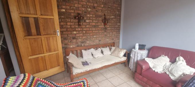 House for Sale For Sale in Ermelo - MR693547