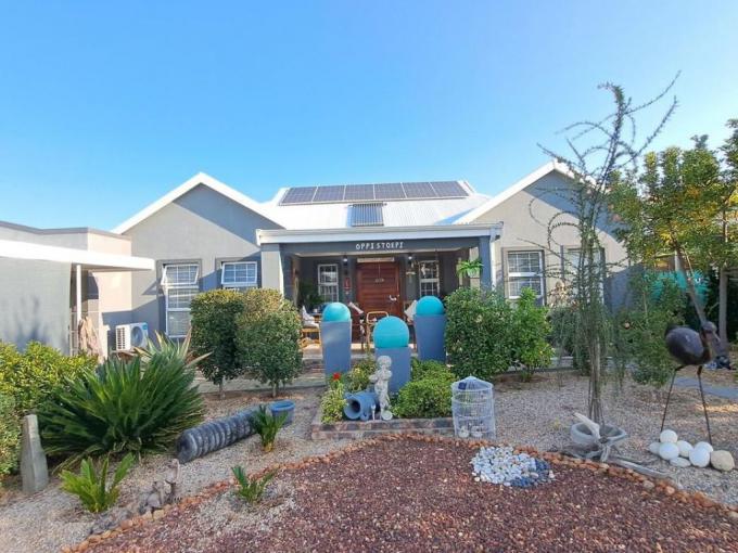 3 Bedroom House for Sale For Sale in Oudtshoorn - MR693564