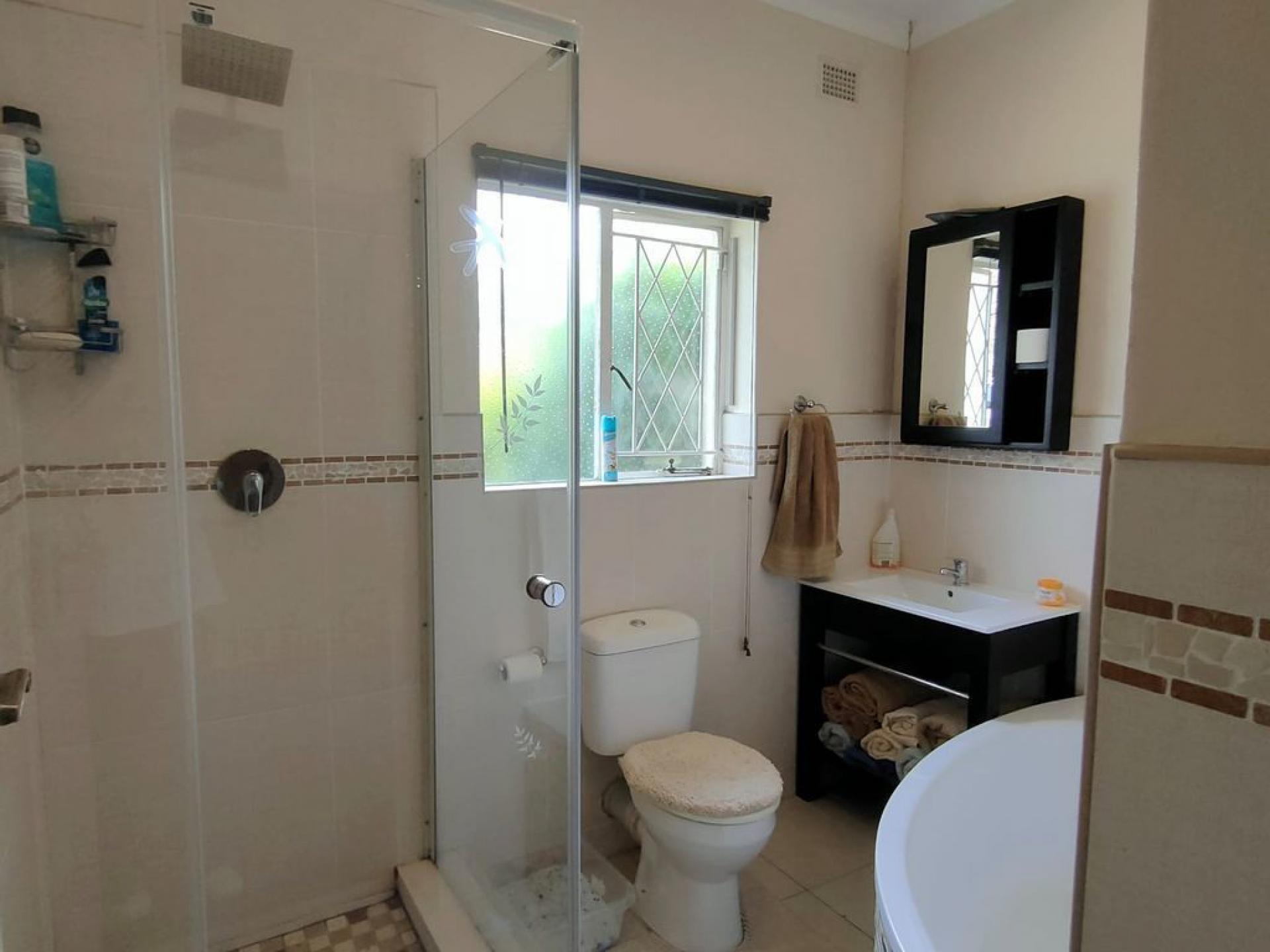  of property in Everton 