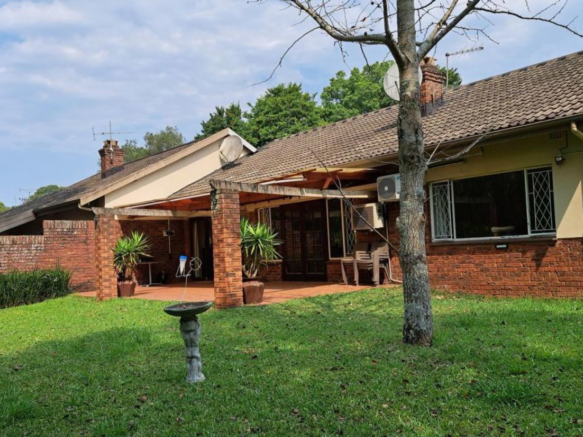  of property in Everton 