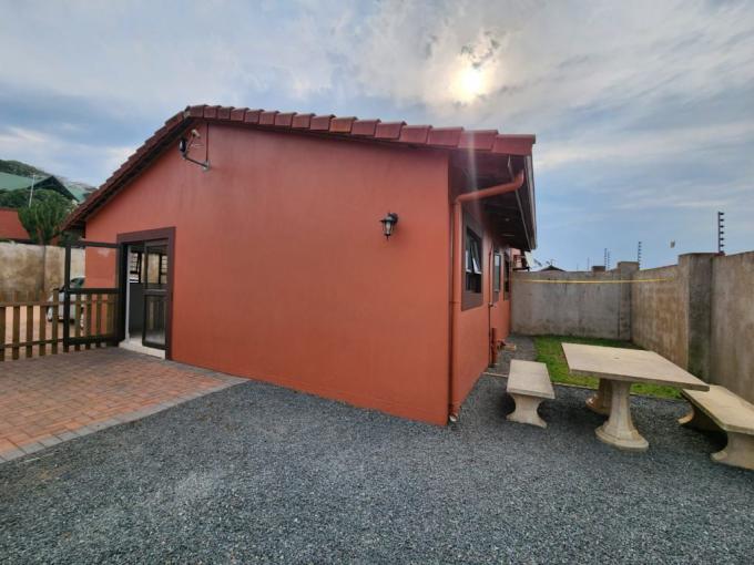 2 Bedroom Apartment to Rent in Crestholme - Property to rent - MR693573