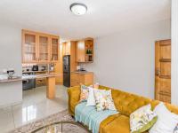  of property in Die Hoewes