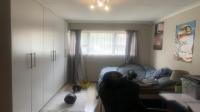 Bed Room 3 - 14 square meters of property in Olivedale