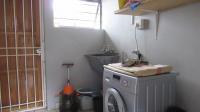 Scullery - 7 square meters of property in Olivedale