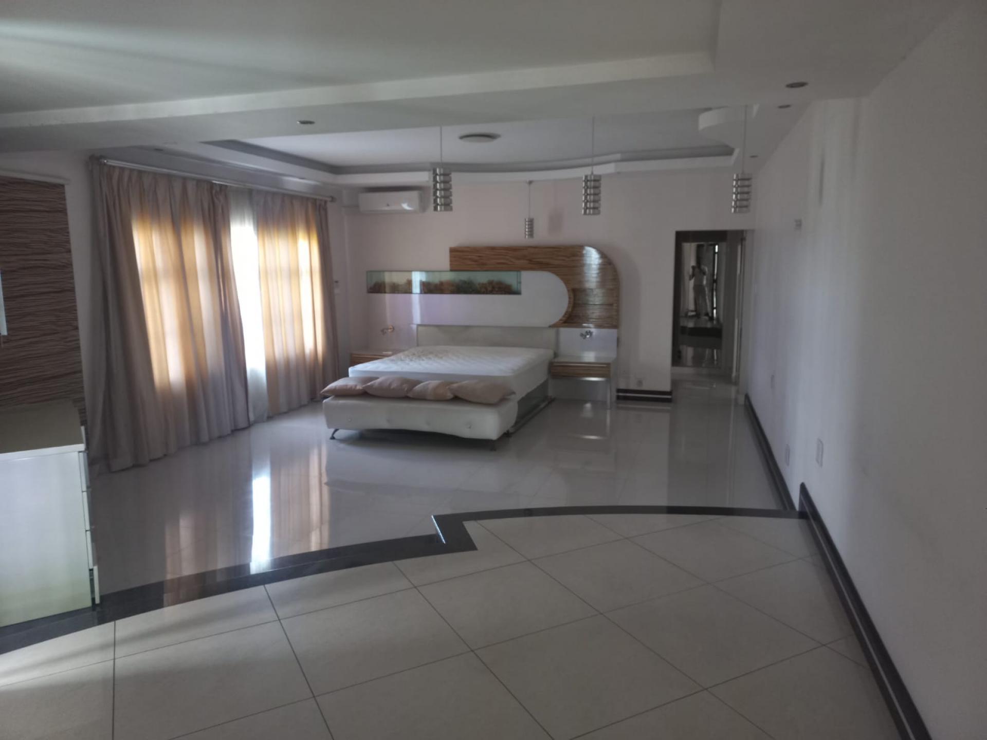  of property in Wyebank