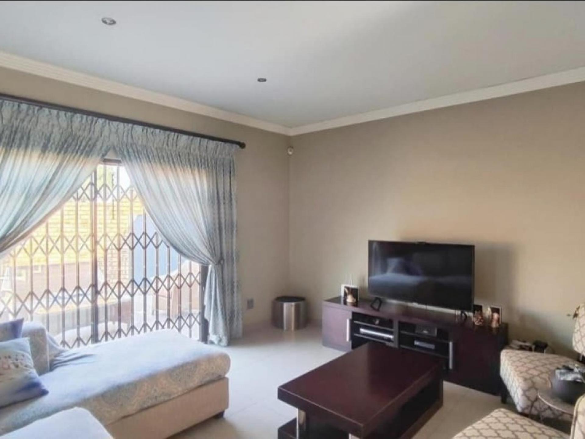  of property in Raceview