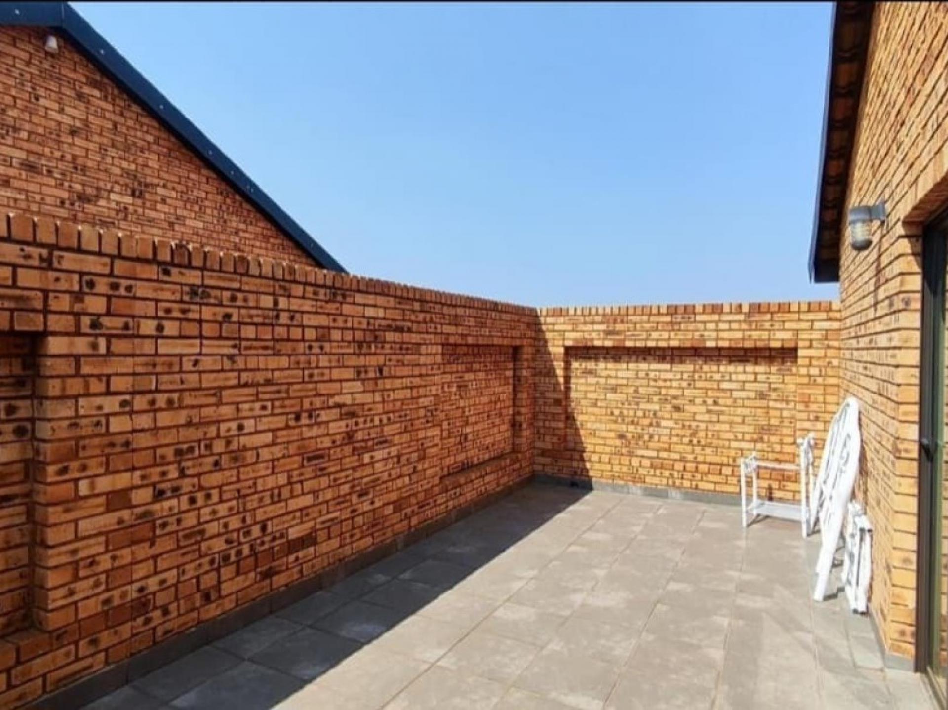  of property in Raceview