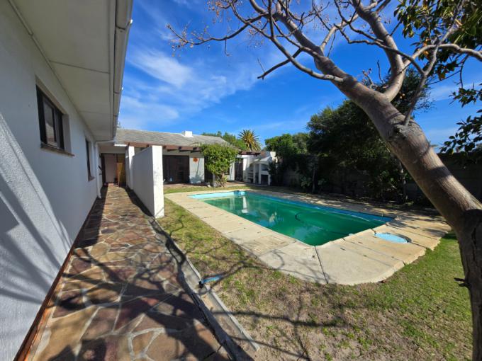 1 Bedroom Apartment to Rent in Bloubergrant - Property to rent - MR693627