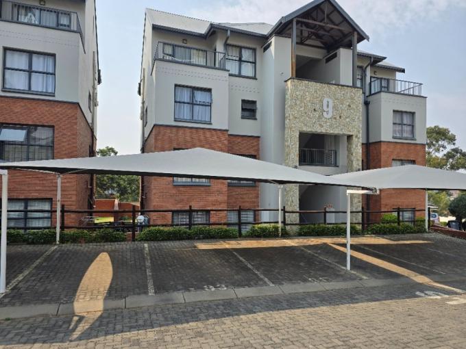 3 Bedroom Simplex for Sale For Sale in Oakdene - MR693632