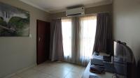 Bed Room 3 - 13 square meters of property in Summerset