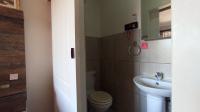 Main Bathroom - 3 square meters of property in Montana