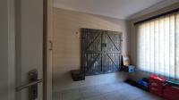 Bed Room 1 - 16 square meters of property in Montana