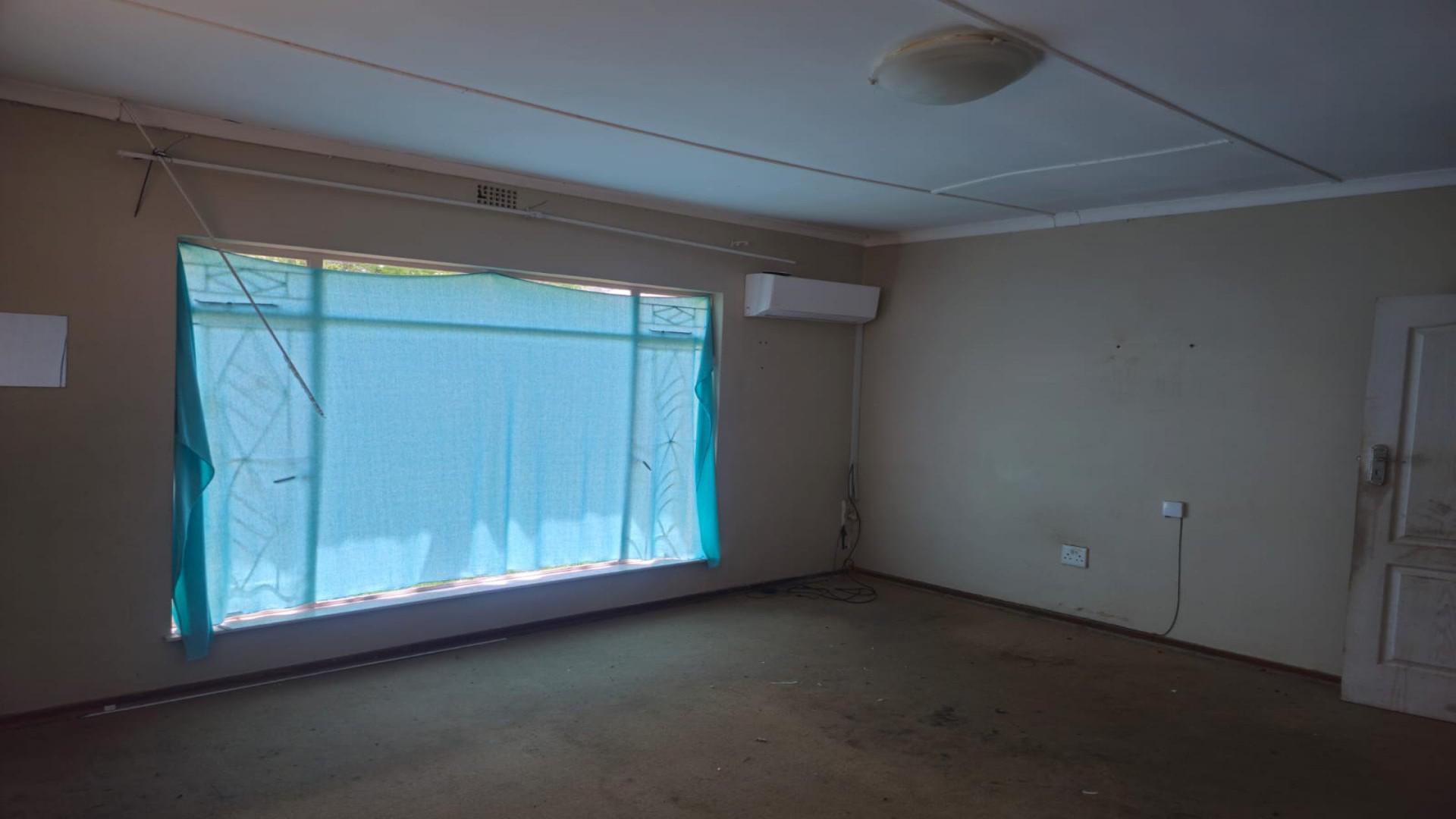 Bed Room 2 of property in Ladybrand