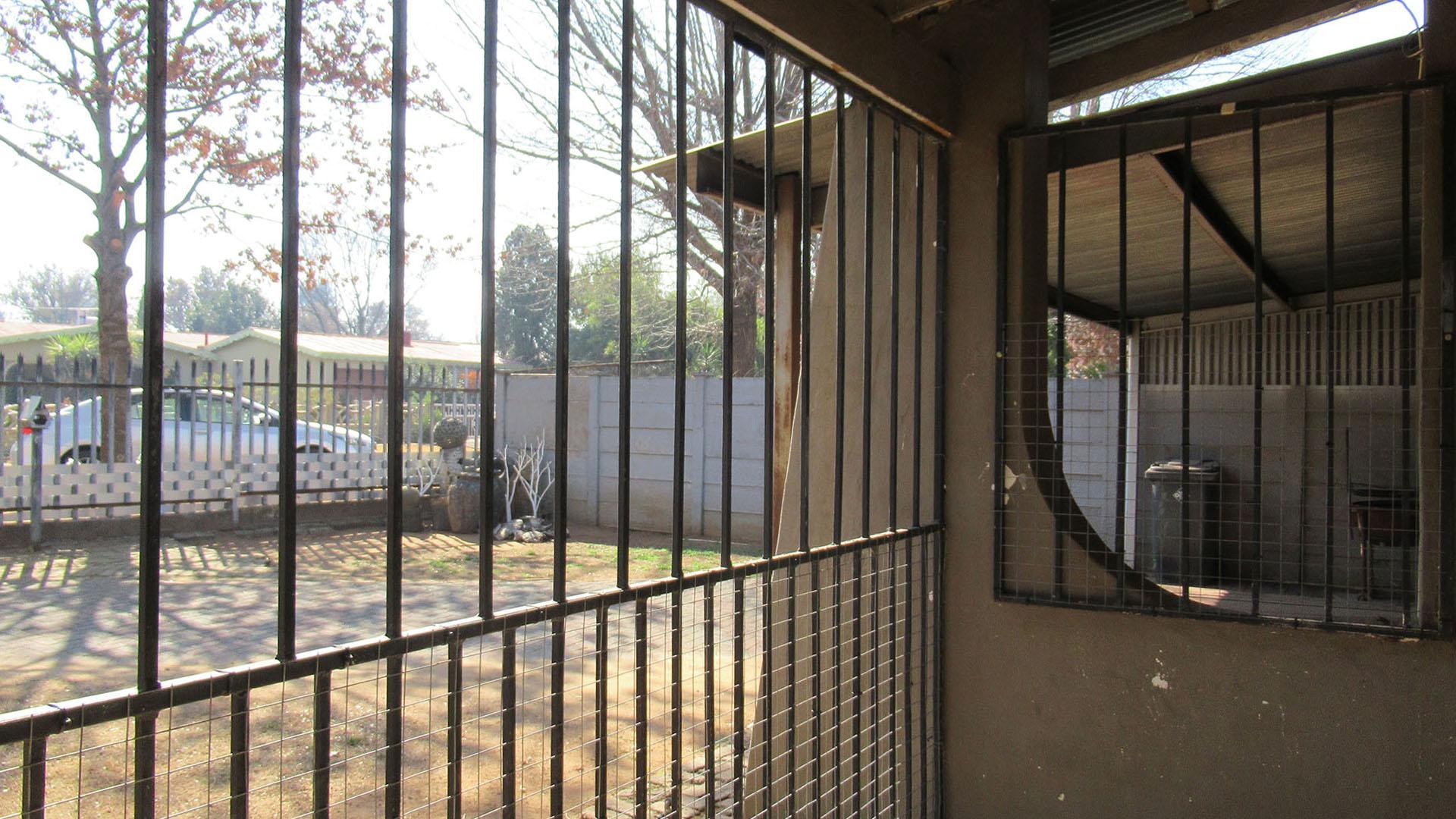 Patio - 9 square meters of property in Sasolburg