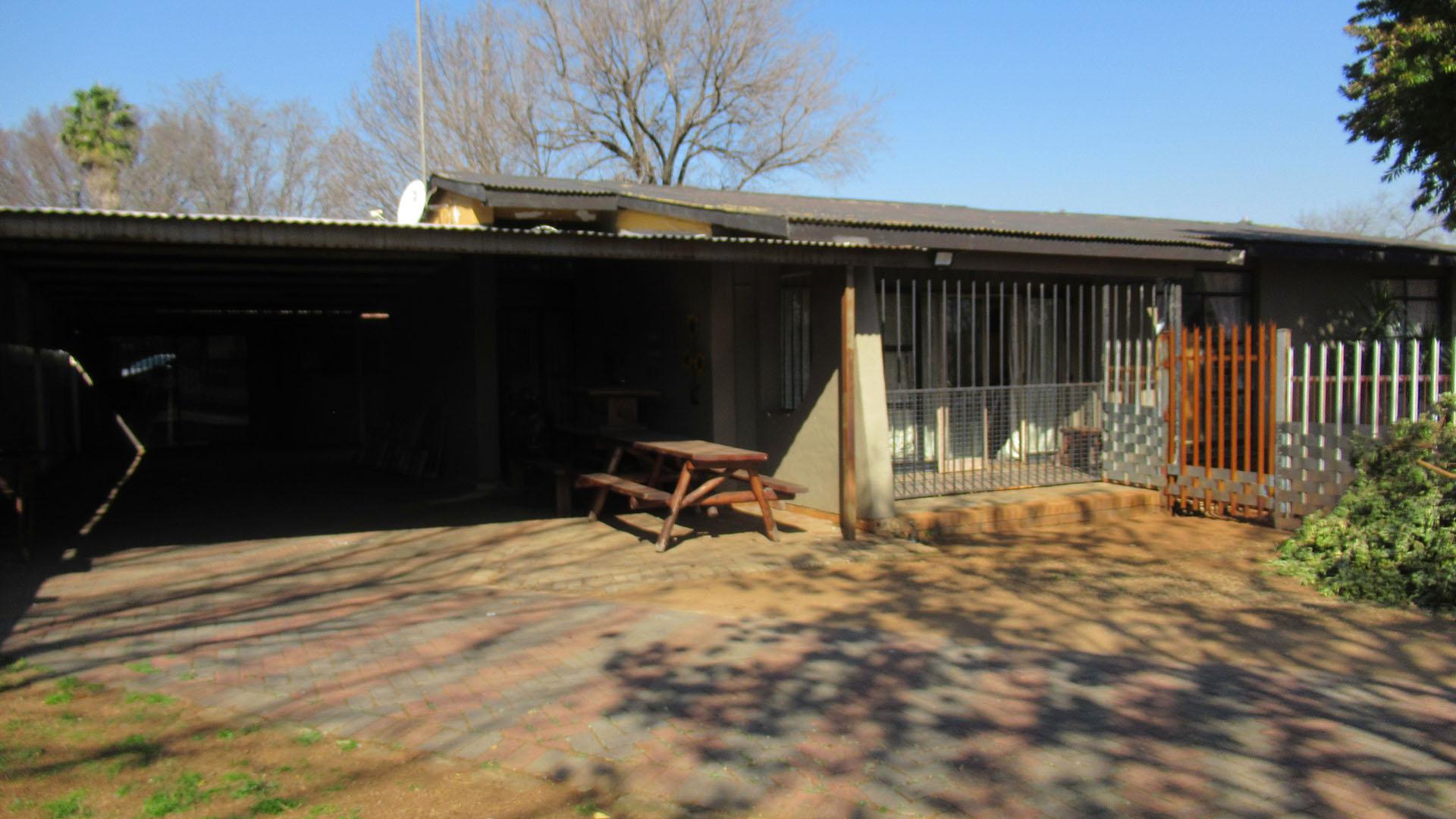 Front View of property in Sasolburg