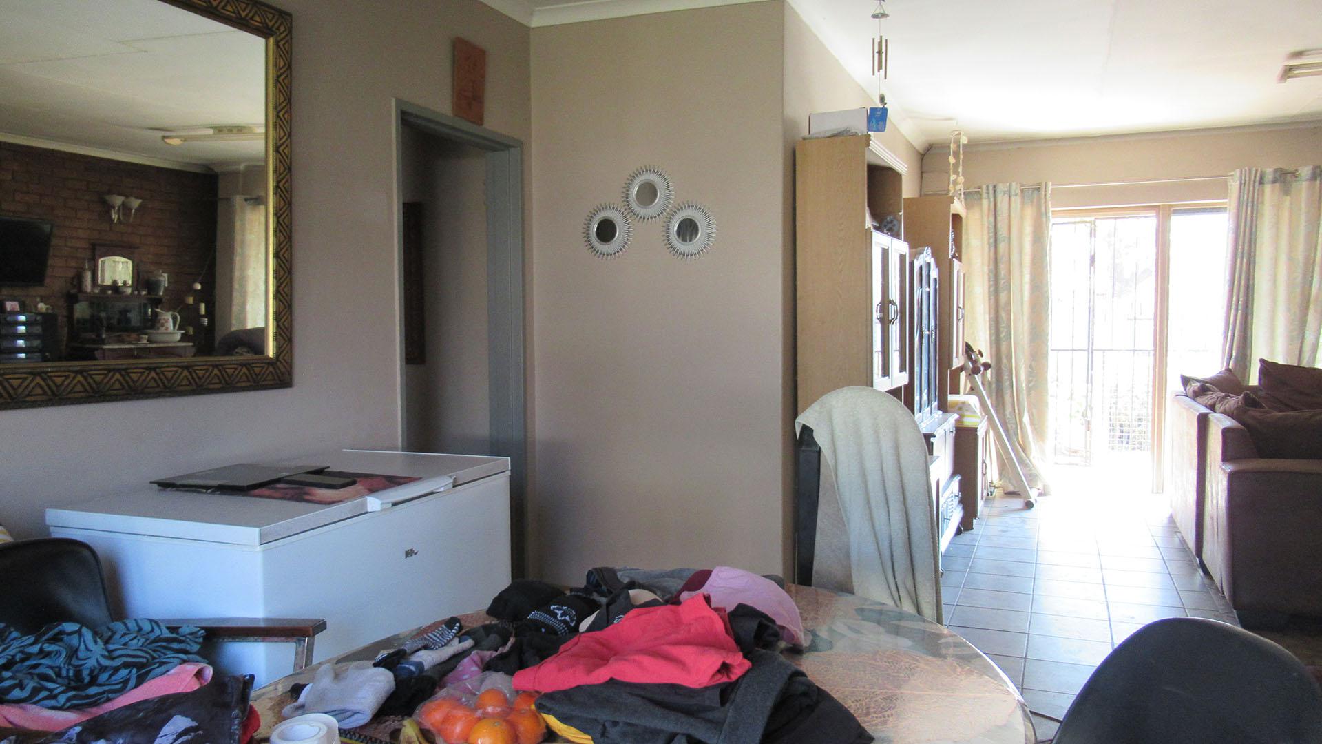 Dining Room - 13 square meters of property in Sasolburg