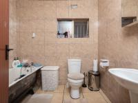 of property in Glenvista