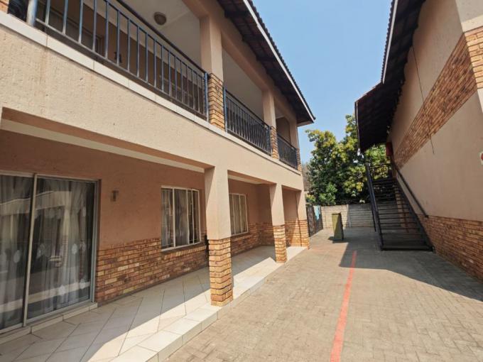 2 Bedroom Apartment for Sale For Sale in Rustenburg - MR693743