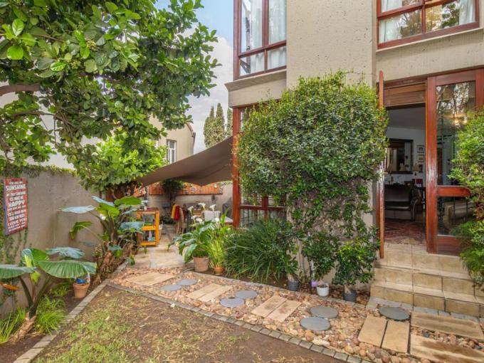 2 Bedroom Simplex for Sale For Sale in Magaliessig - MR693746