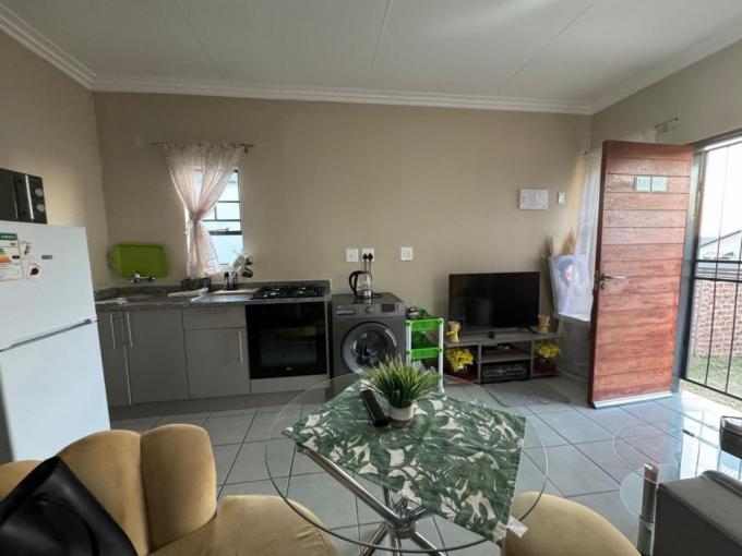 2 Bedroom House for Sale For Sale in South Hills - MR693757
