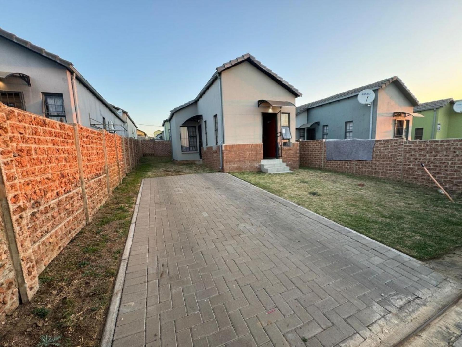  of property in South Hills