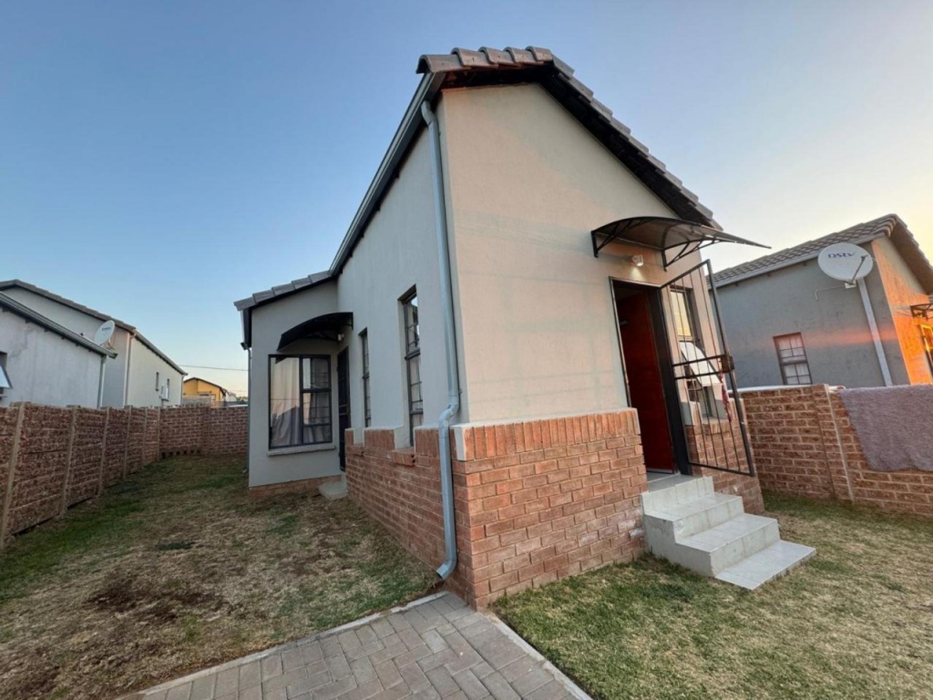  of property in South Hills