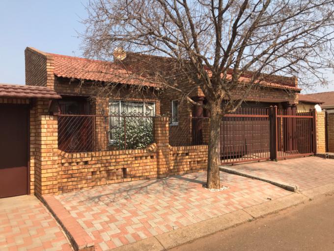 4 Bedroom House for Sale For Sale in Danville - MR693774