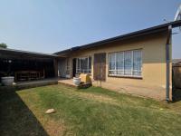 2 Bedroom 1 Bathroom Simplex for Sale for sale in Verwoerdpark