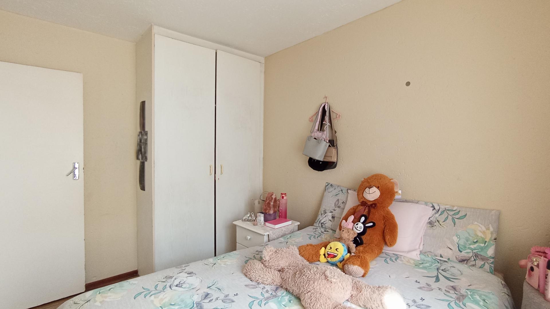 Bed Room 2 - 9 square meters of property in Ridgeway