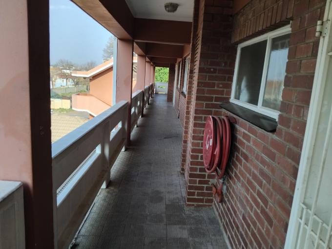 2 Bedroom Sectional Title for Sale For Sale in Jeppestown - MR693795