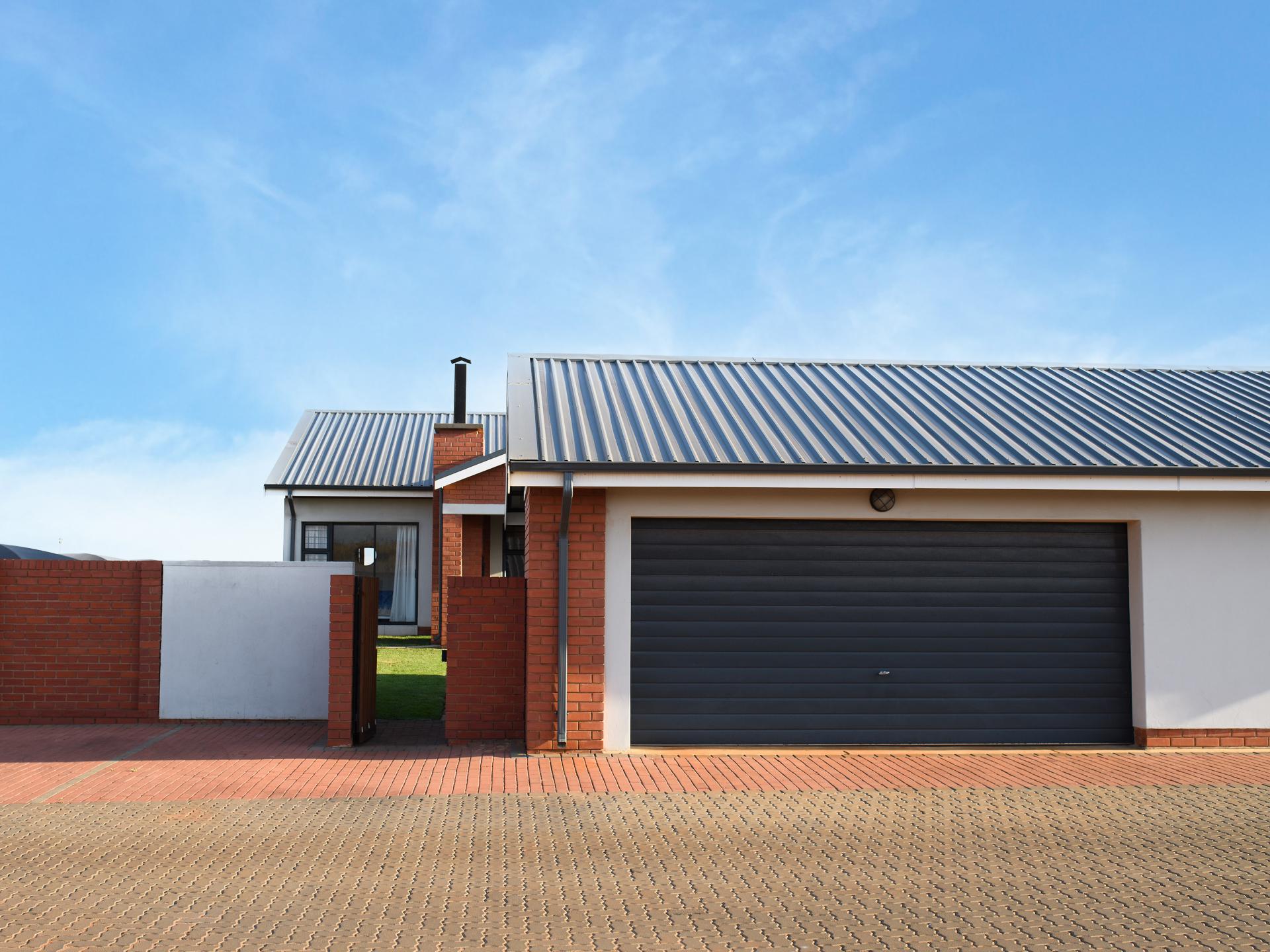  of property in Glen Marais