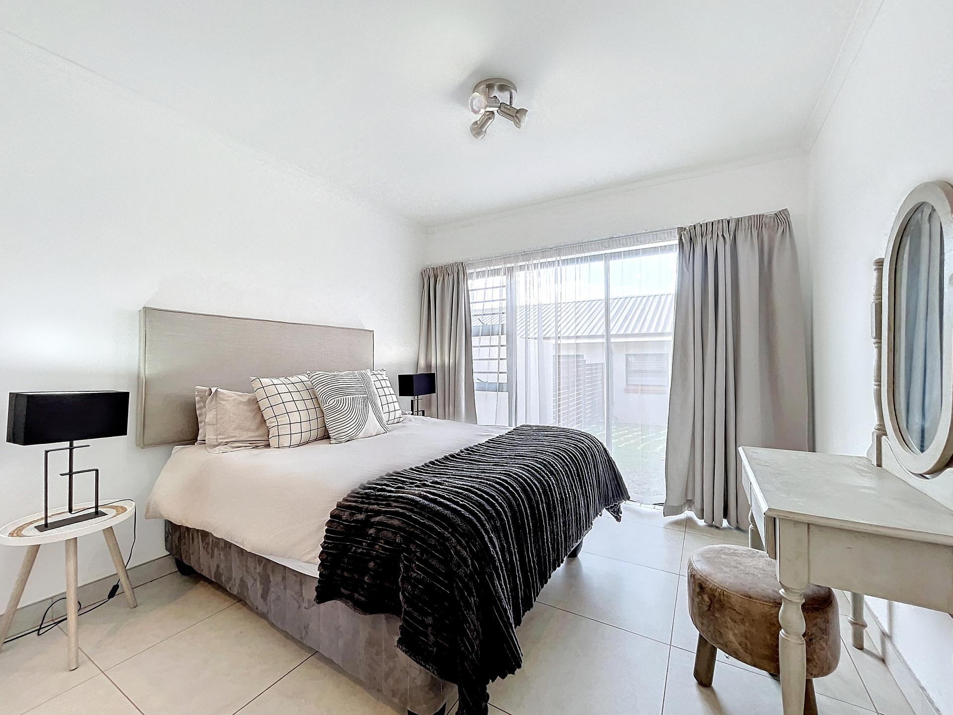  of property in Glen Marais