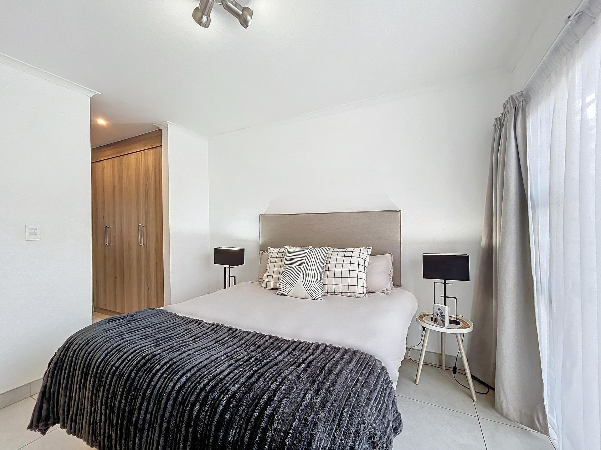  of property in Glen Marais