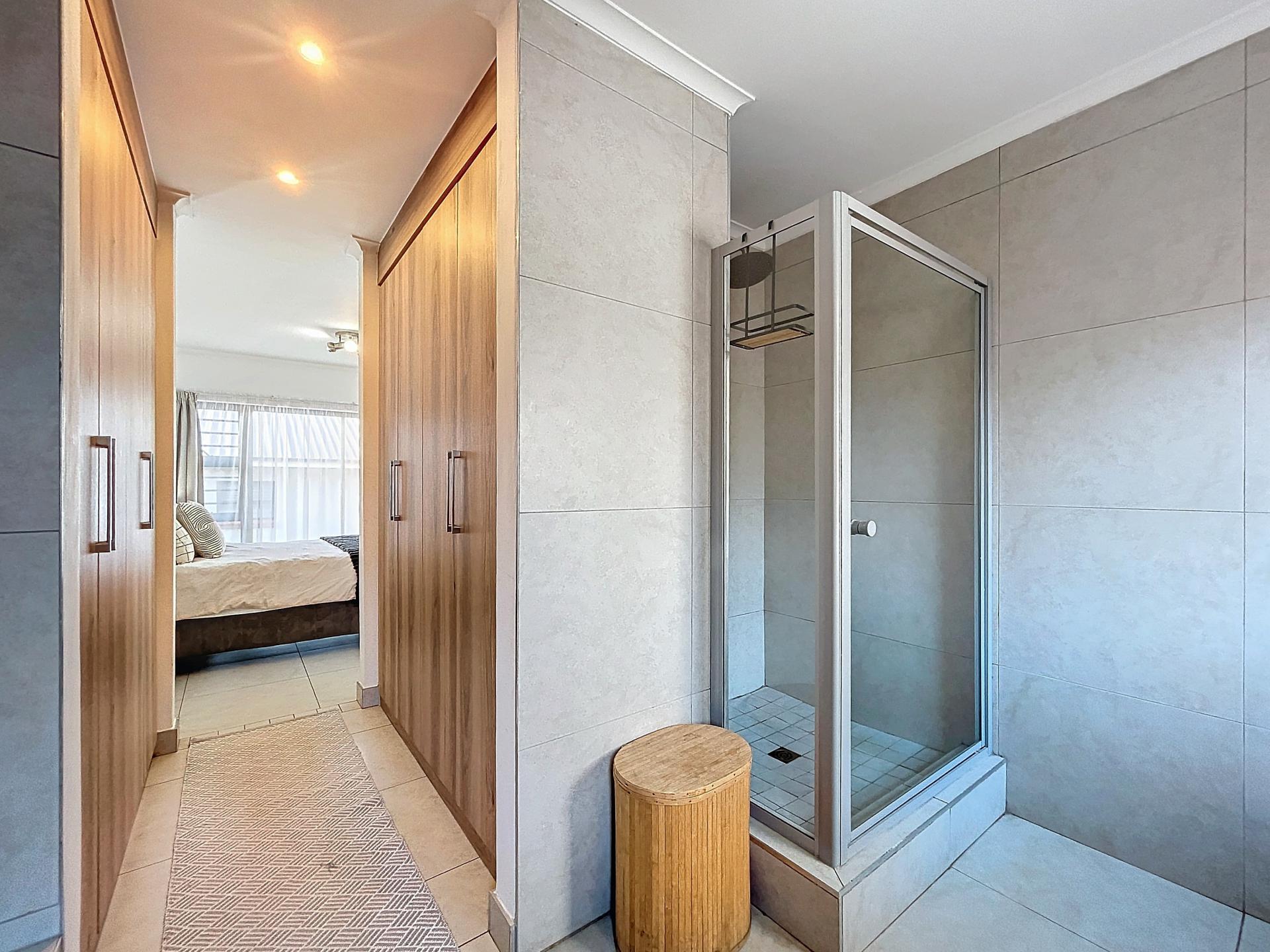  of property in Glen Marais