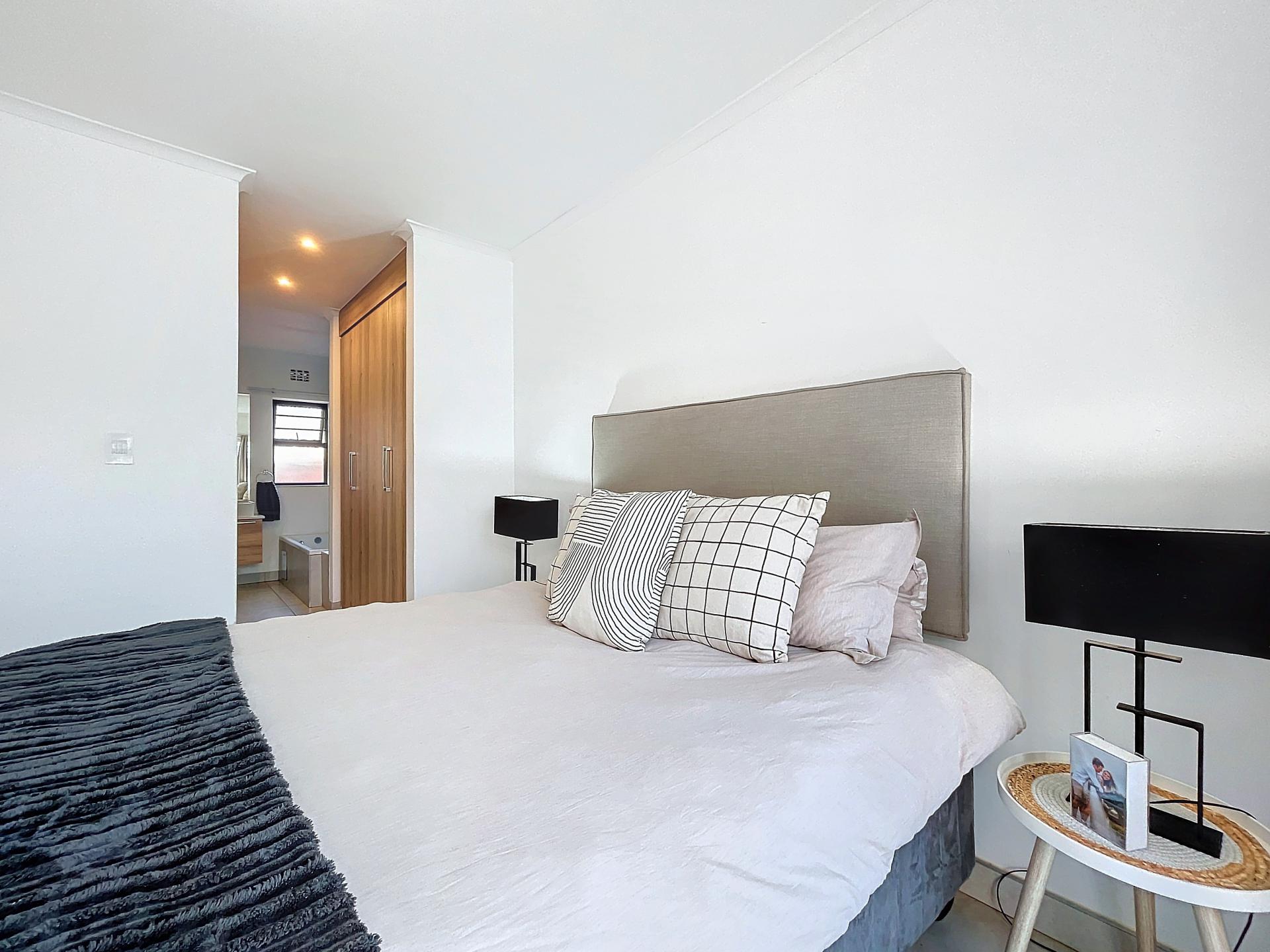  of property in Glen Marais