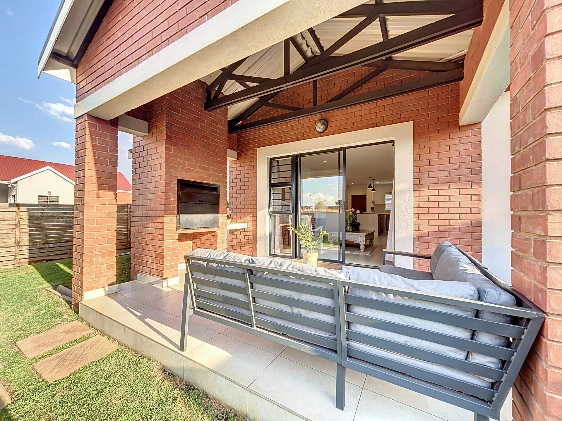  of property in Glen Marais