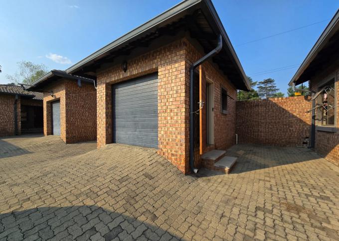 3 Bedroom House for Sale For Sale in Ermelo - MR693808