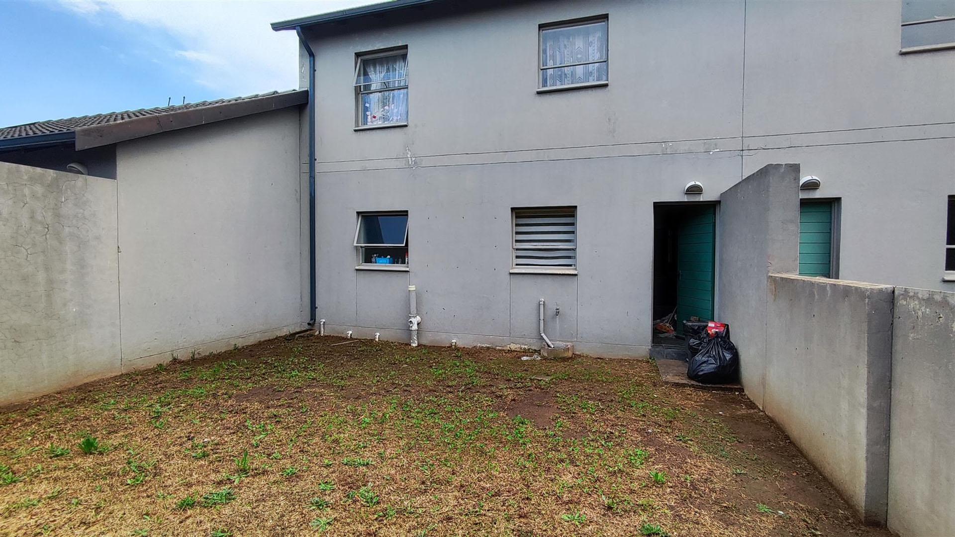 Backyard of property in Selcourt