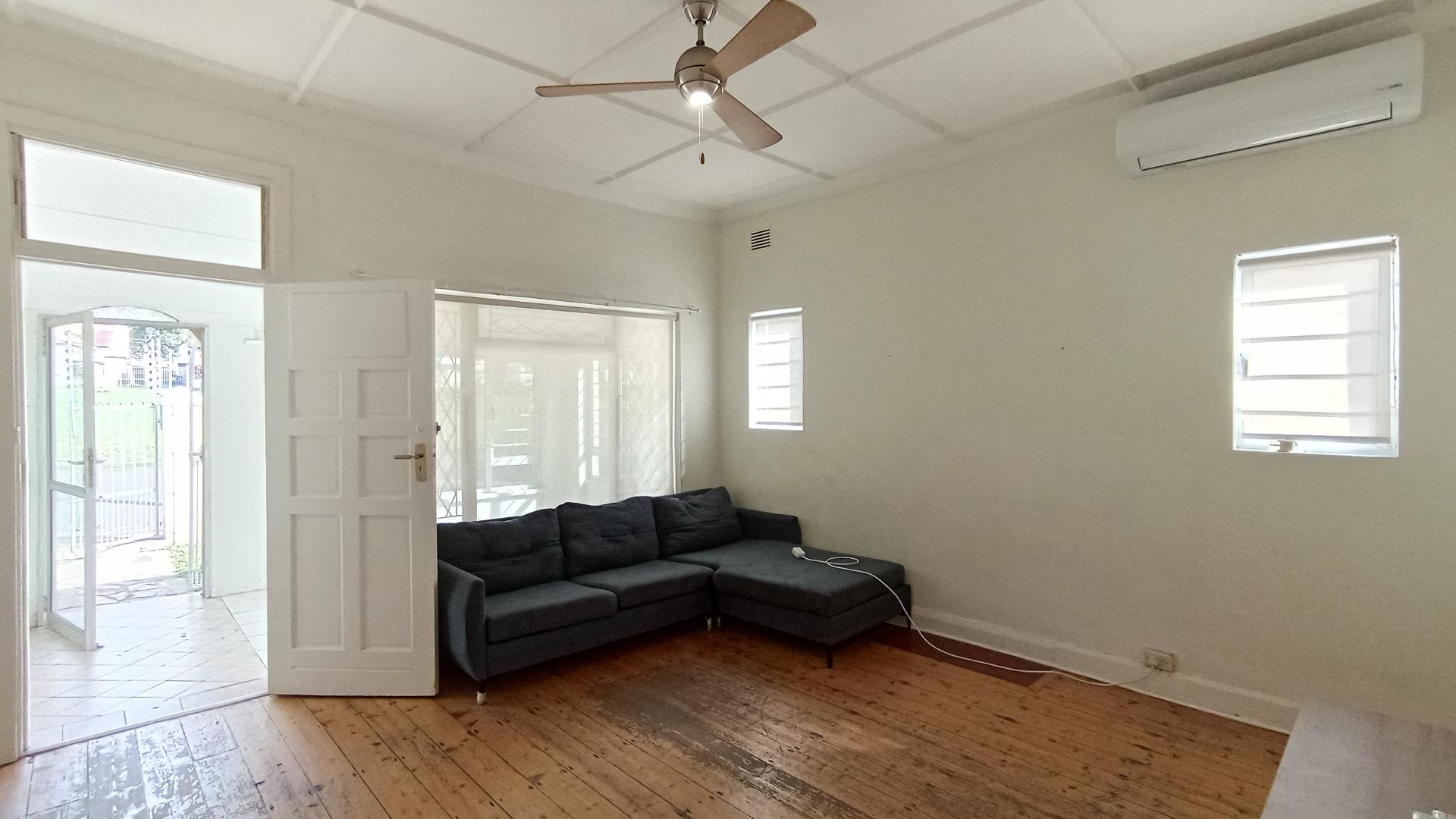 Lounges - 23 square meters of property in Glenwood - DBN