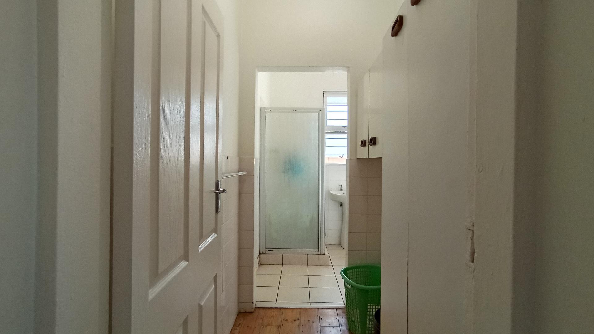 Spaces - 12 square meters of property in Glenwood - DBN