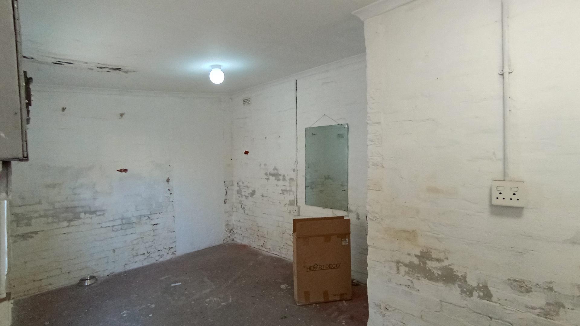 Staff Room - 18 square meters of property in Glenwood - DBN